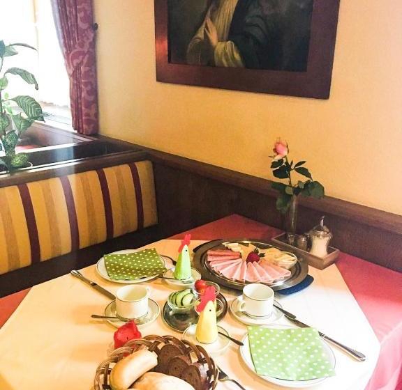 Helenental Pension & Apartments