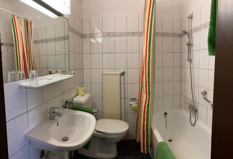 Helenental Pension & Apartments