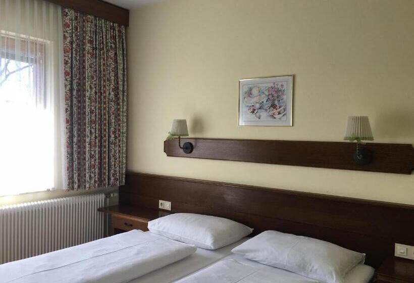 Helenental Pension & Apartments