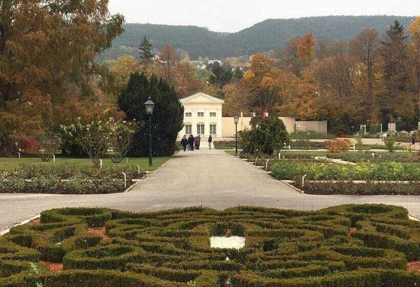 Helenental Pension & Apartments