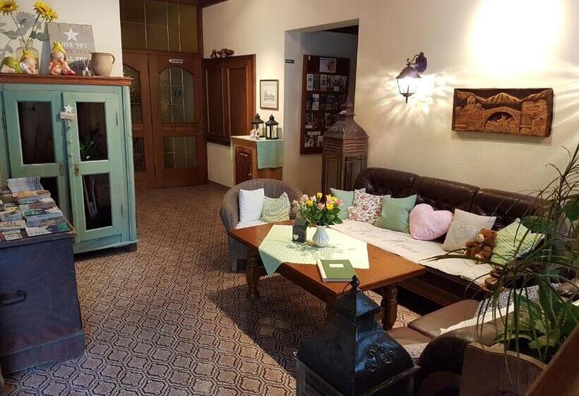 Helenental Pension & Apartments