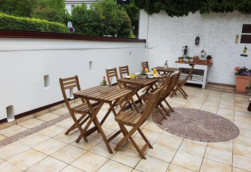 Helenental Pension & Apartments