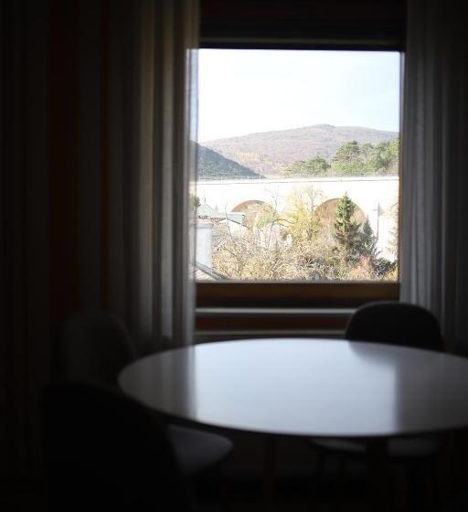 Helenental Pension & Apartments