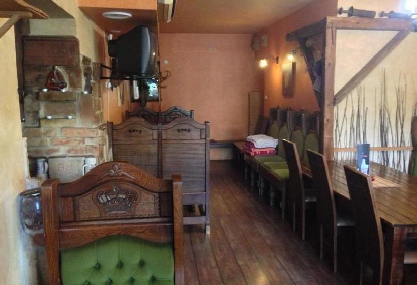 膳宿费 Kiskakas étterem