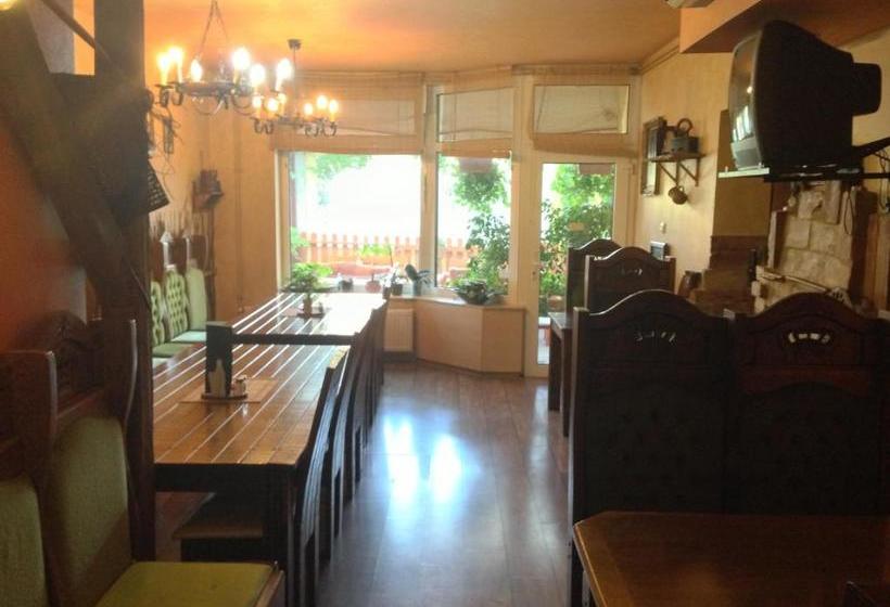 膳宿费 Kiskakas étterem