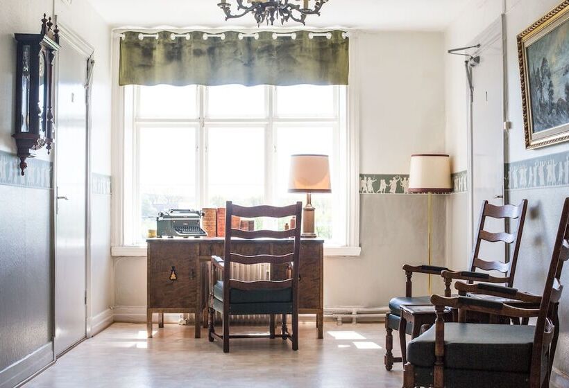 Mjällbyhus Pensionat & Stugby