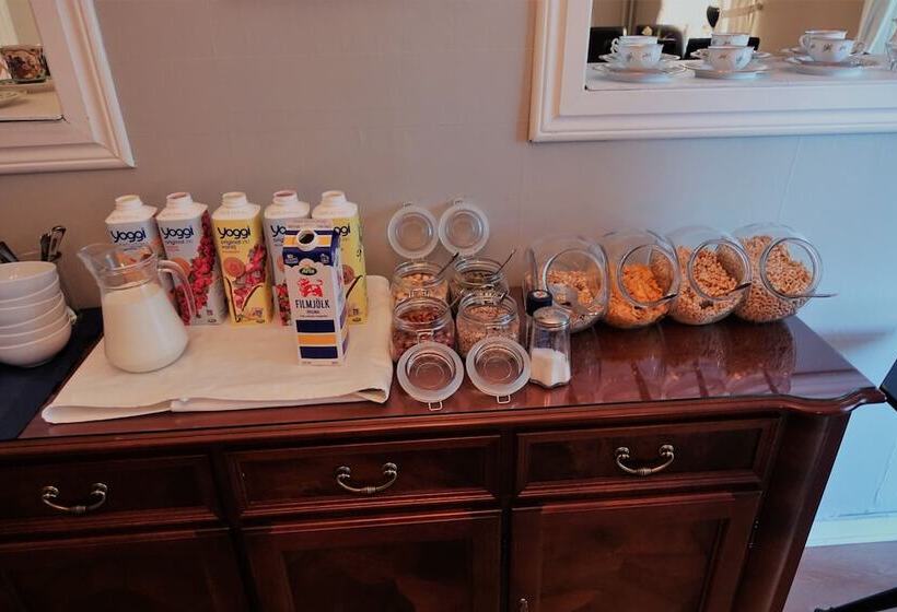 Mjällbyhus Pensionat & Stugby