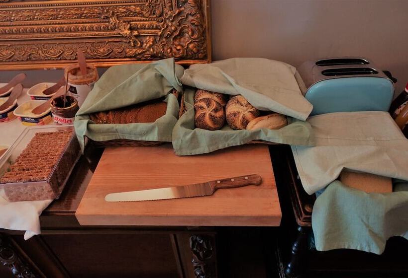 Mjällbyhus Pensionat & Stugby