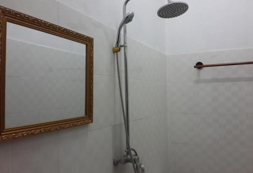 Пансион A Tee Guesthouse