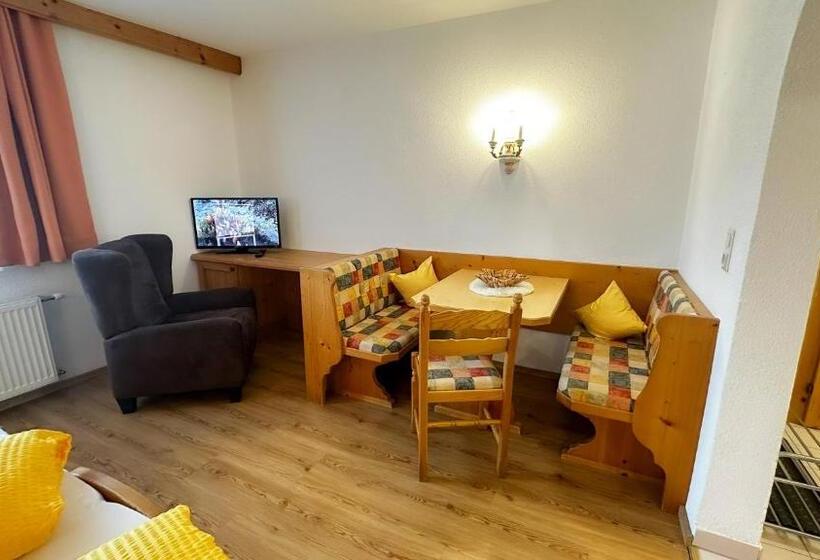 펜션 Alte Schmiede