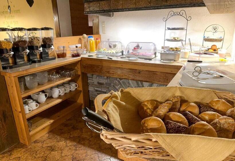 펜션 Alte Schmiede