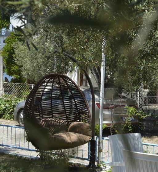 Пансион Ege Apart &