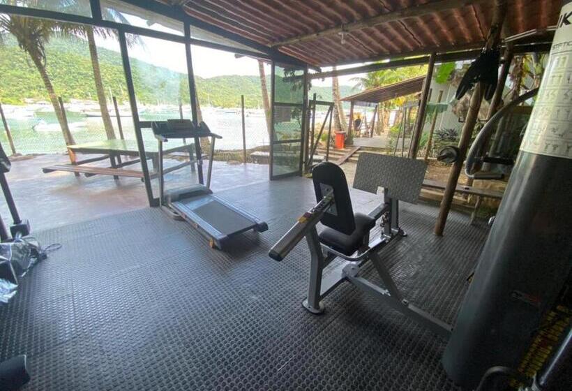 ペンション Aquario Pousada Hostel   Night Club