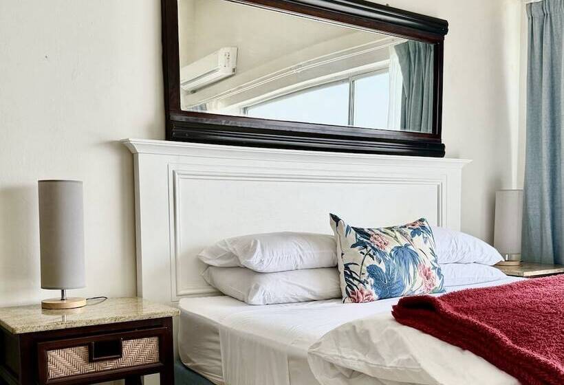 ペンション Bentley On The Beach