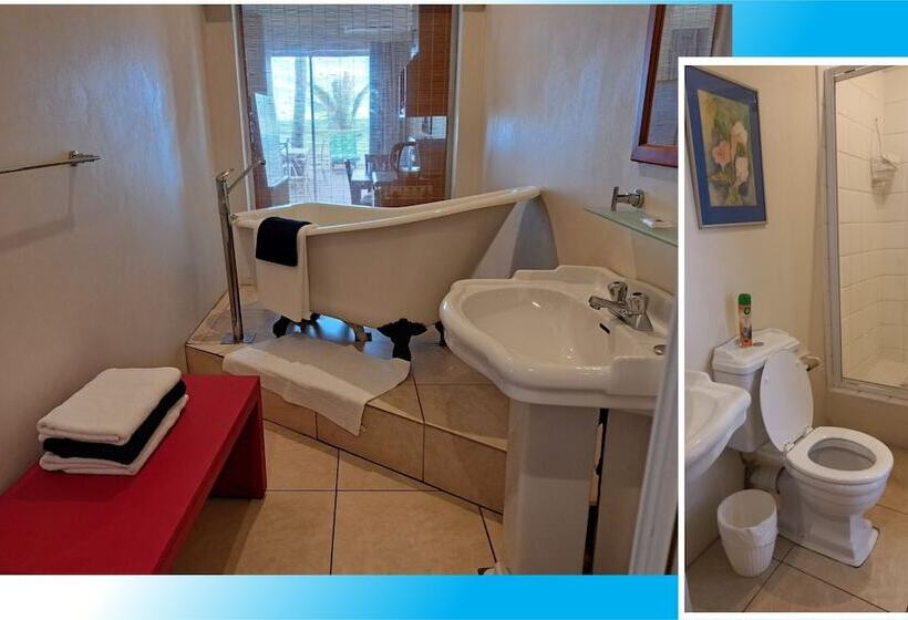 ペンション Bentley On The Beach