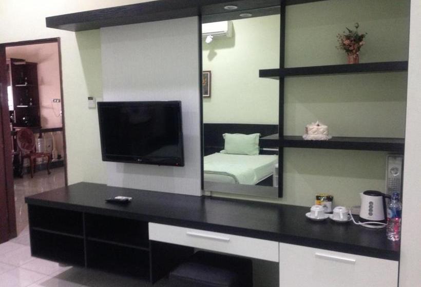 بنسيون Cempaka Mas