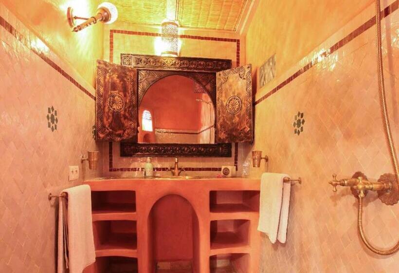 بنسيون Dar Rio Oro