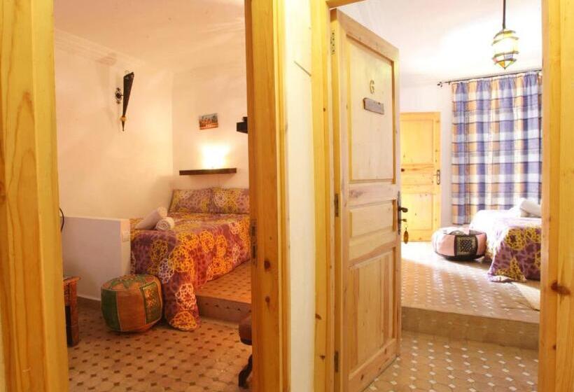 بنسيون Dar Rio Oro