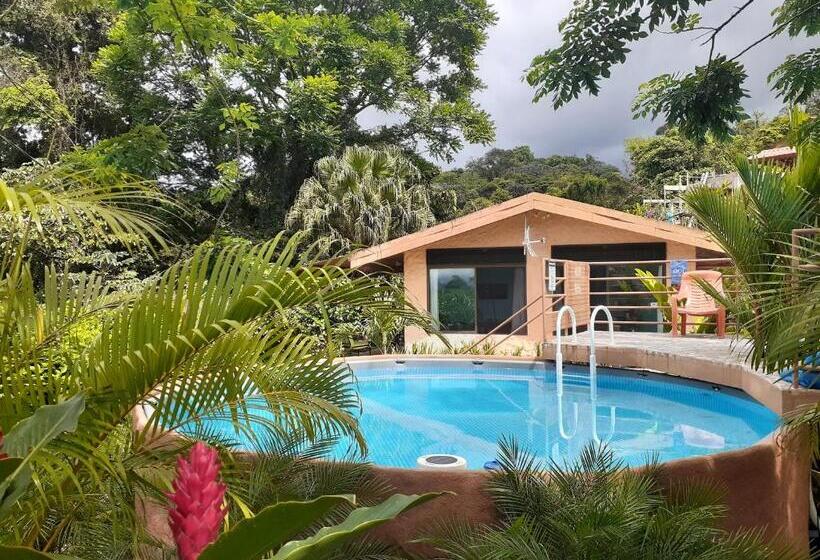 بنسيون Encantada Guest House