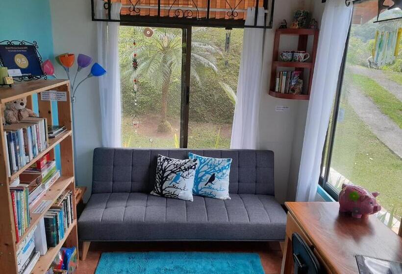 بنسيون Encantada Guest House