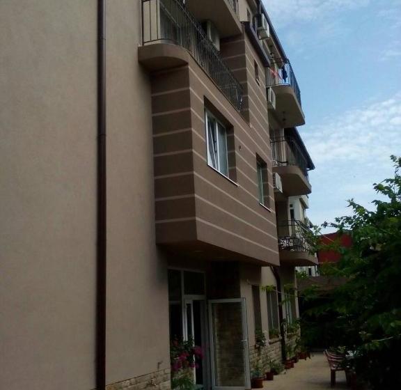 Пансион Fits Guest House