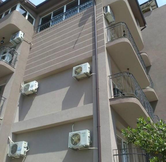 Пансион Fits Guest House