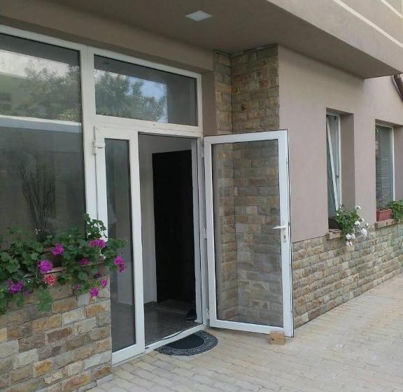 Пансион Fits Guest House