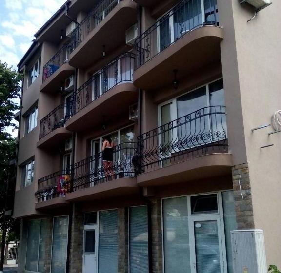 Пансион Fits Guest House