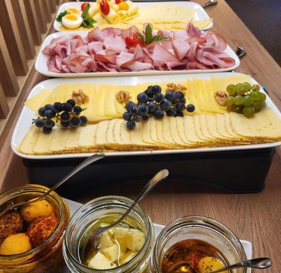 پانسیون Gasthof Zur Schmiede