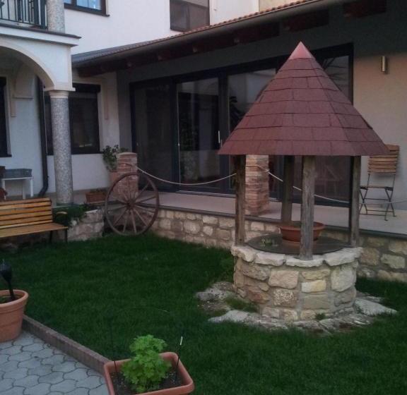 Пансион Gästehaus Auer Fritzi