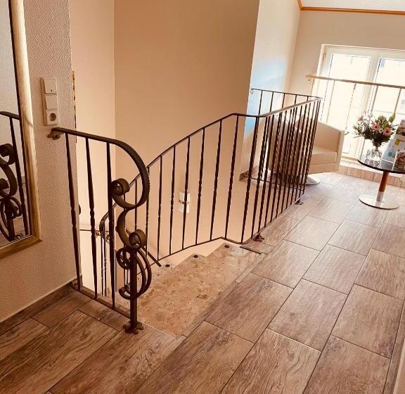 Пансион Gästehaus Auer Fritzi