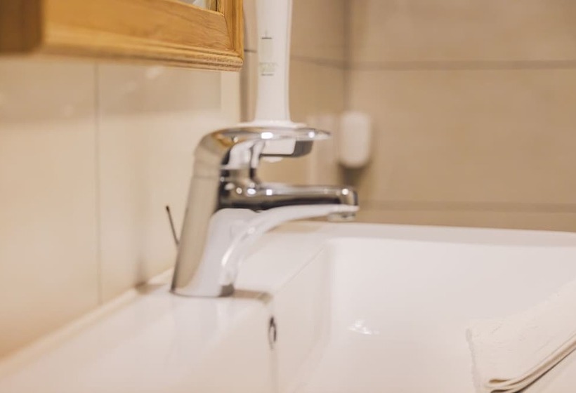 پانسیون Guest House Pri Cesarju