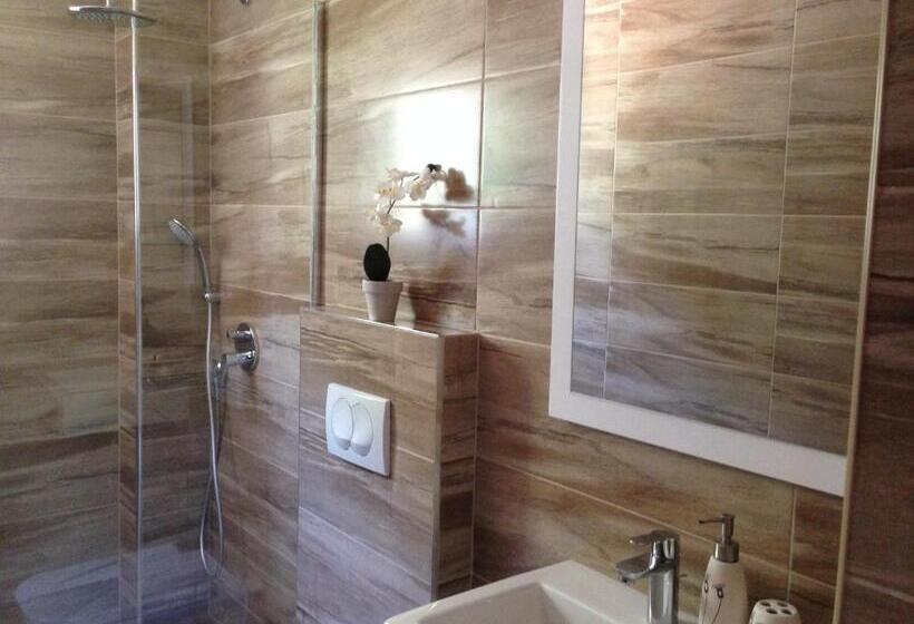 پانسیون Guest House Sea Breeze