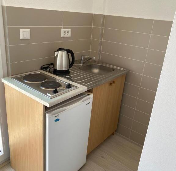 پانسیون Guesthouse Civovic