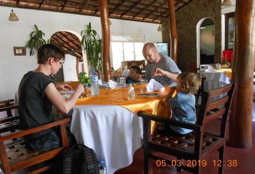 膳宿费 Iora Resort Habarana