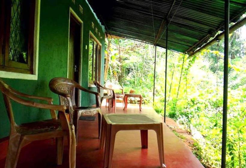 펜션 Haniffas Holiday Inn