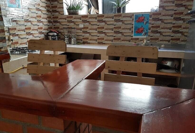 ペンション Hospedaje El Shaday