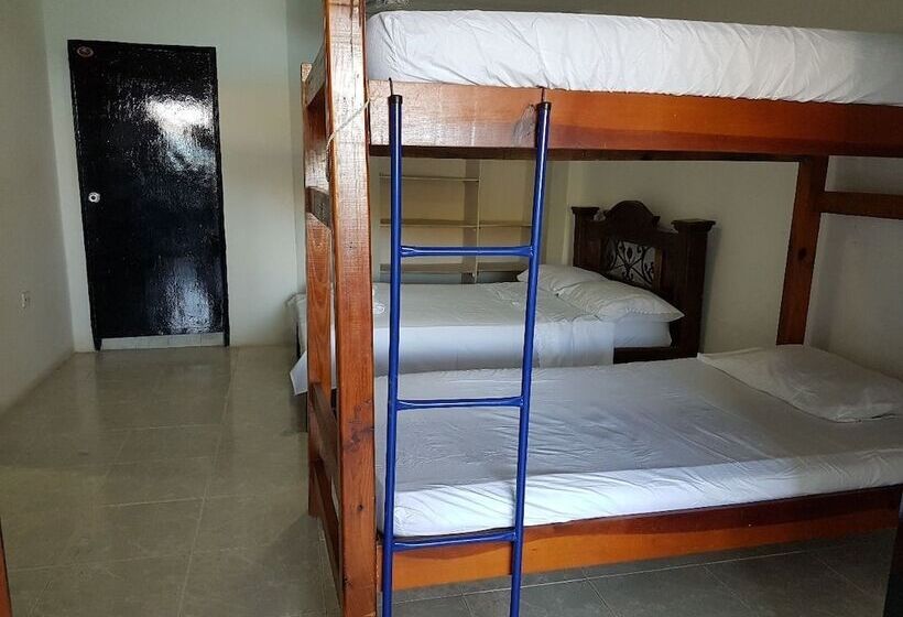 ペンション Hospedaje El Shaday