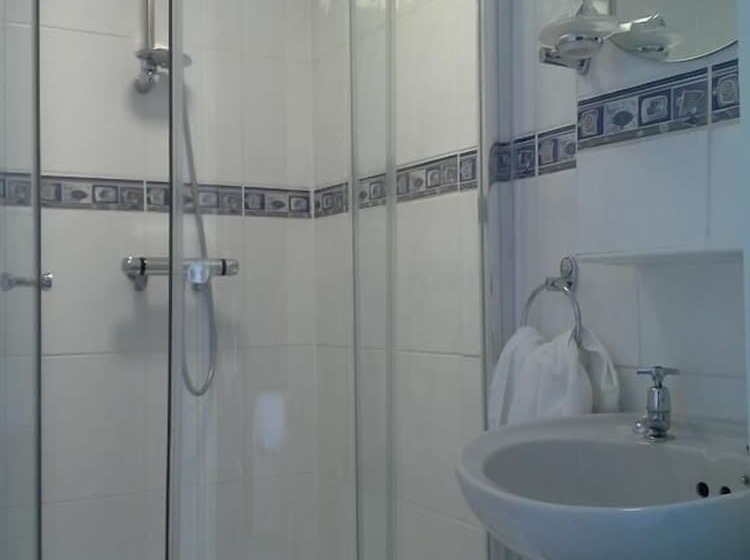 Пансион Jim Mcgee's