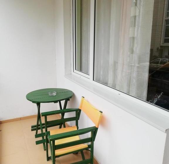 بنسيون Kazlarov Guest House