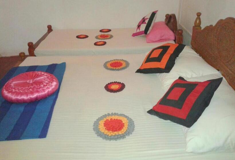 ペンション Lak Nilla Guest House