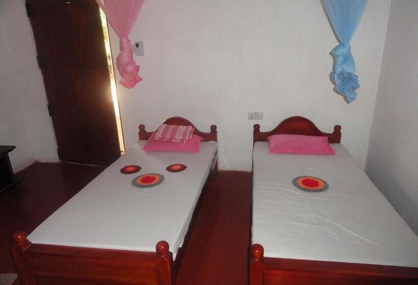 פנסיון Lak Nilla Guest House