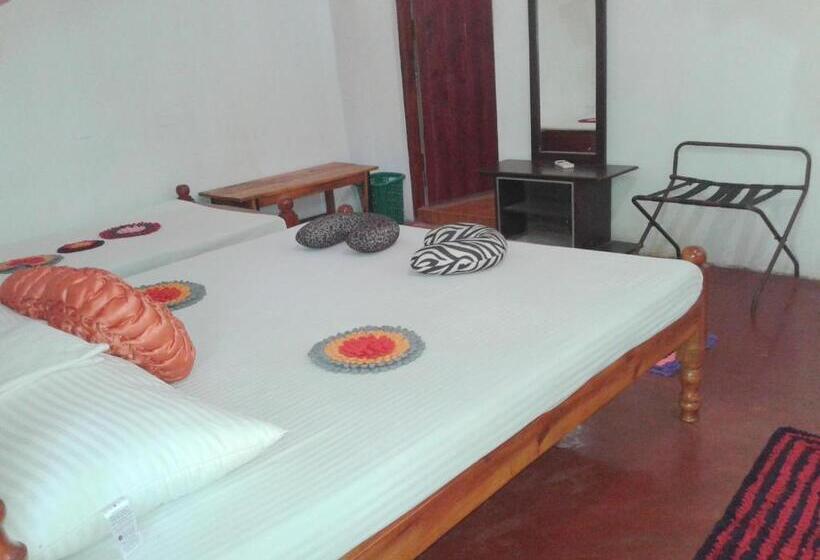 بنسيون Lak Nilla Guest House