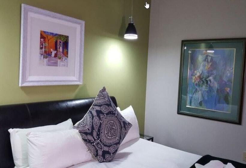 بنسيون Lala Dene Lodge