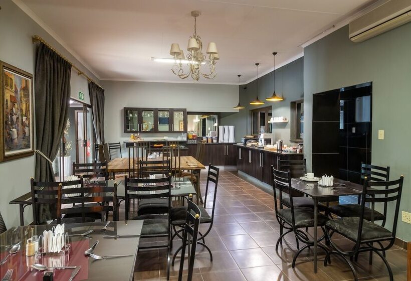 بنسيون Lala Dene Lodge