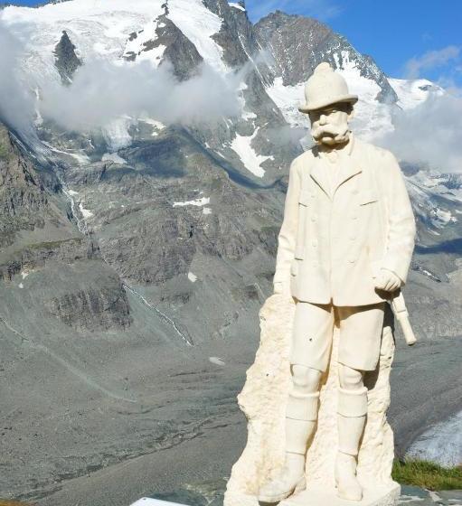 بنسيون Landhaus Alpenrose   Feriendomizile Pichler