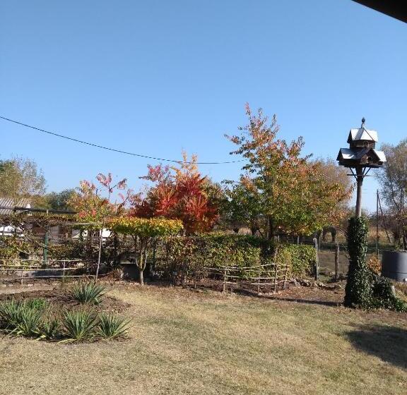 ペンション Lazy Days