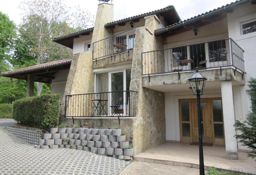 פנסיון Mediterrán Vendégház