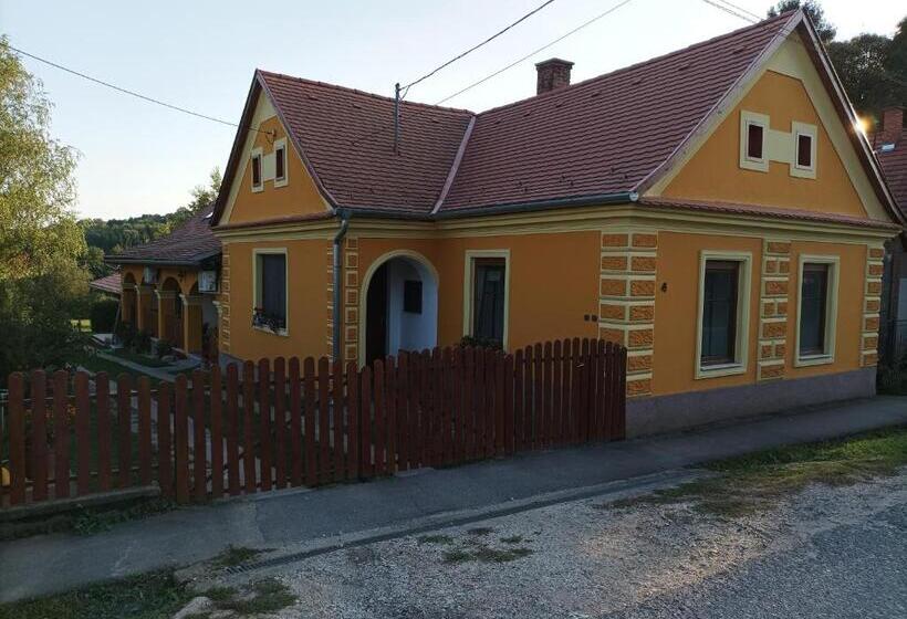 بنسيون Nádkunyhó Vendégház