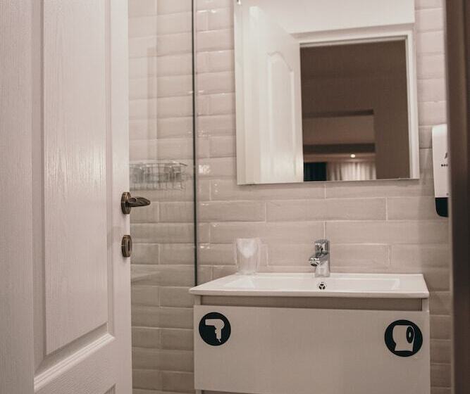 펜션 Nest Guesthouse